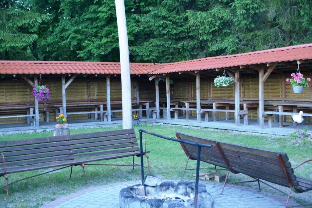 Gospodarstwo Agroturystyczne Dworek Andrzejowka Gardzien Bagian luar foto