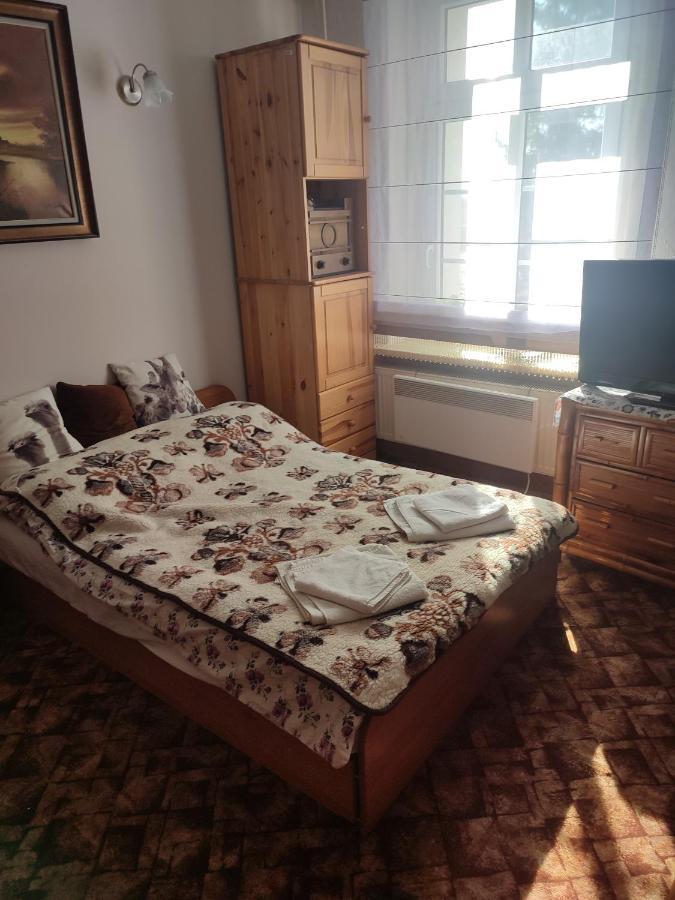 Gospodarstwo Agroturystyczne Dworek Andrzejowka Gardzien Bagian luar foto
